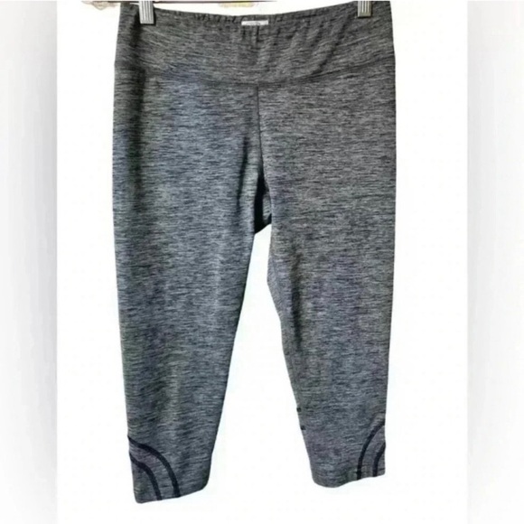 NILS Marled Gray Cropped Gray Leggings - Picture 1 of 9